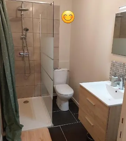 Les Bains דירה *